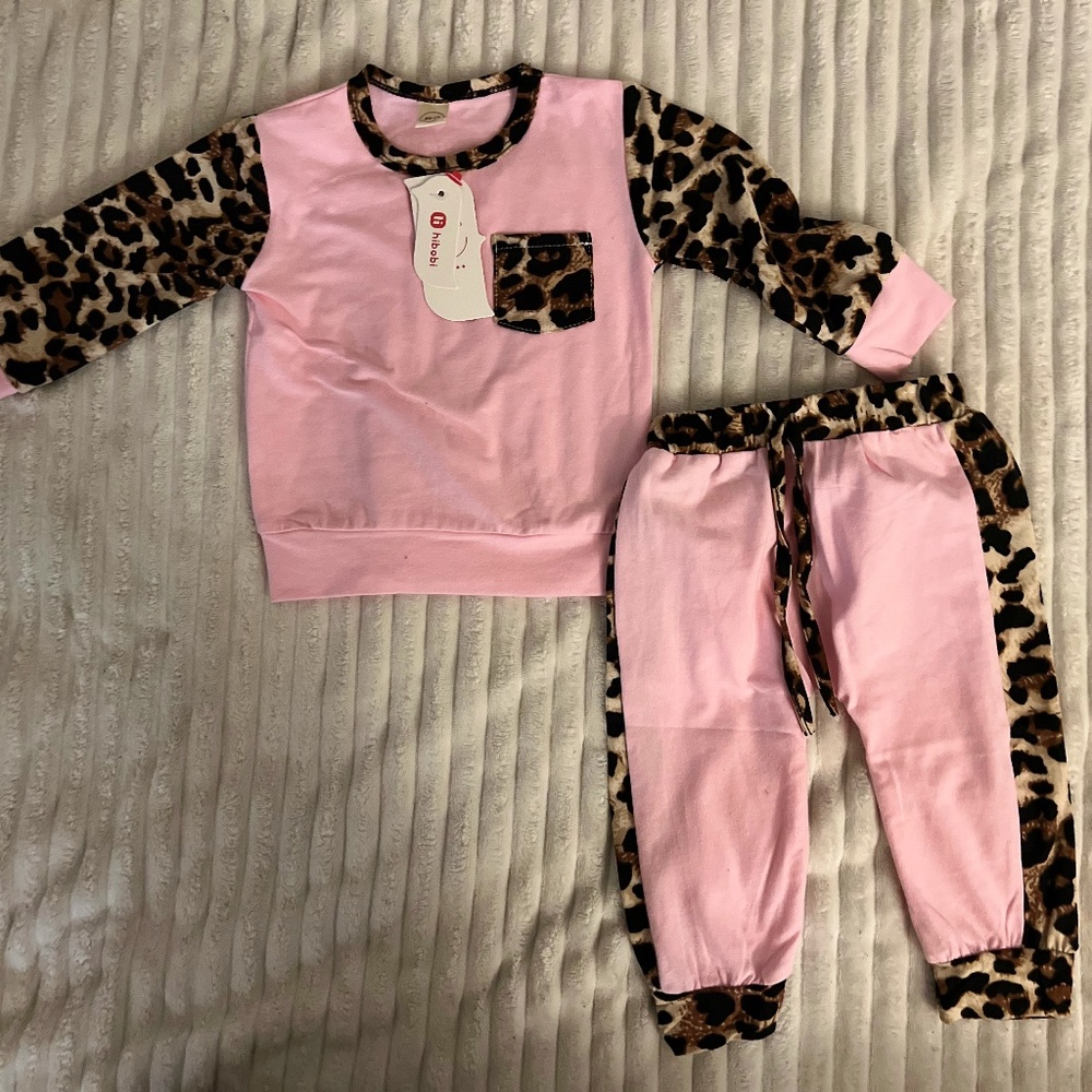 NEW with tags, Habobi, pink and cheetah print set